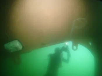 Underwater work3